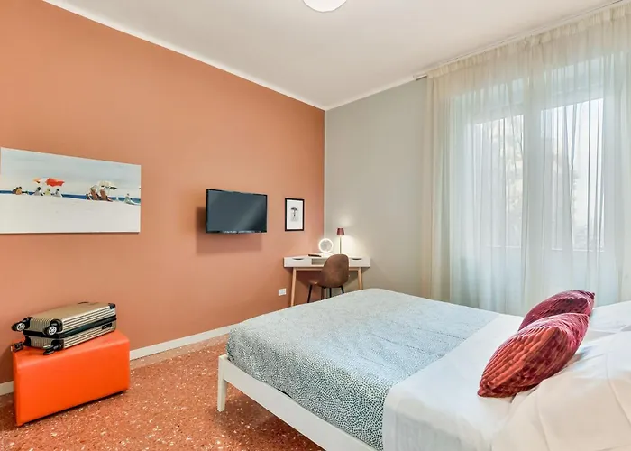 Cinque Terre The Galleria * La Spezia